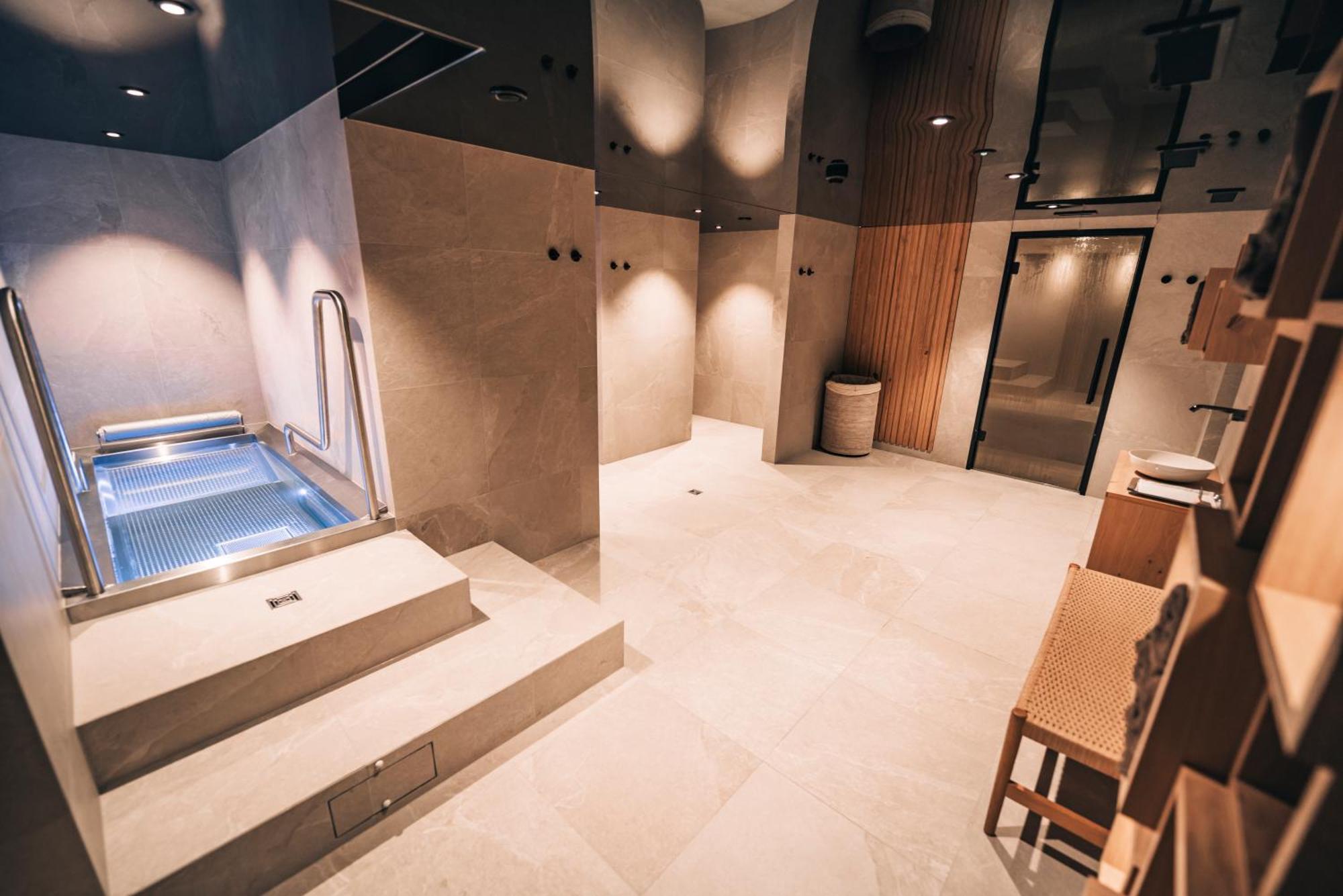 Swiss Alpine Hotel Allalin Zermatt Eksteriør bilde
