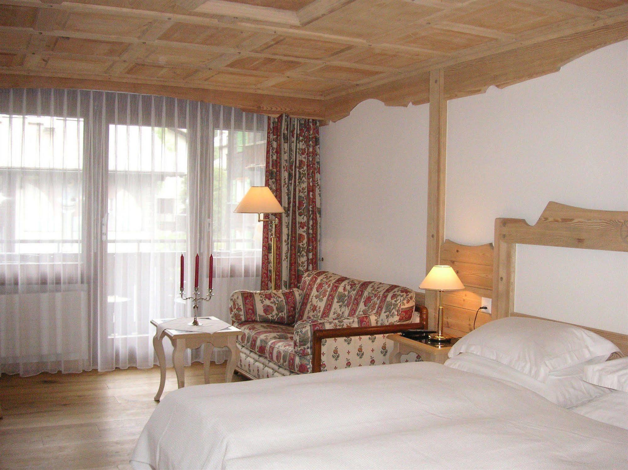 Swiss Alpine Hotel Allalin Zermatt Eksteriør bilde
